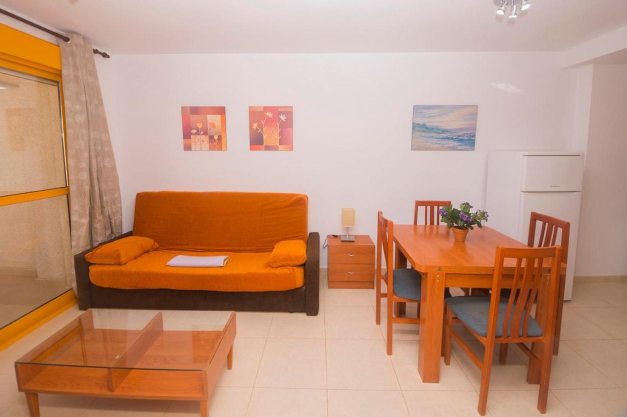 Apartamentos Ambar Beach 칼페 외부 사진