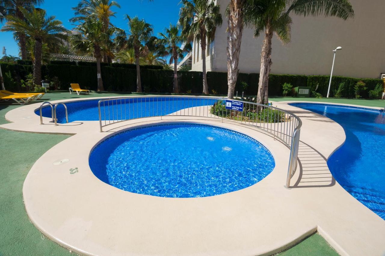 Apartamentos Ambar Beach 칼페 외부 사진