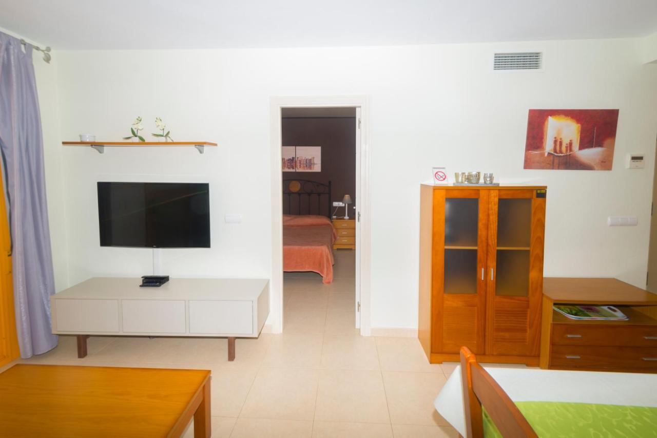 Apartamentos Ambar Beach 칼페 외부 사진